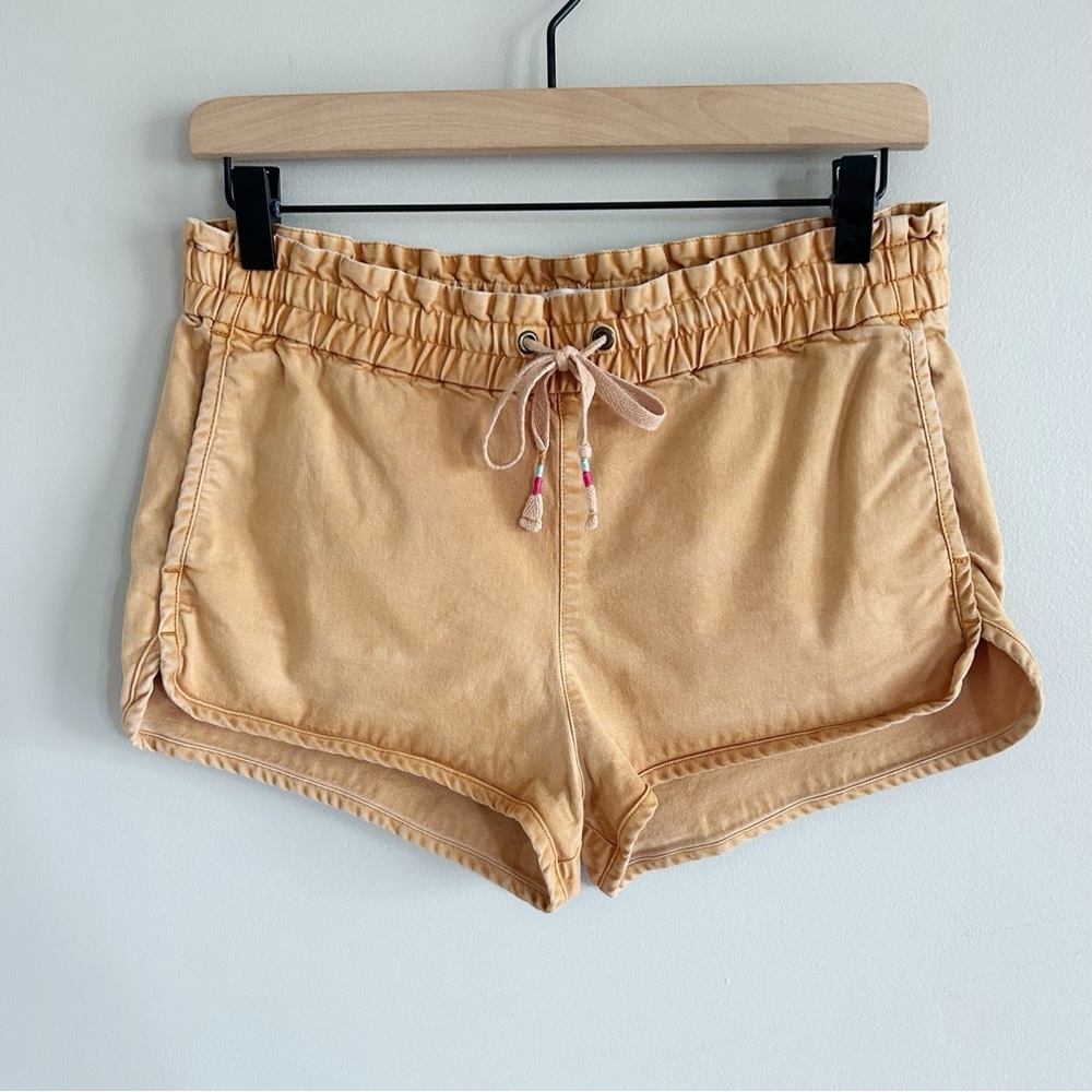 Wilfred free • high waist tan pull on beach shorts